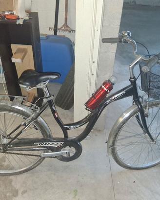 Bicicletta Nuzzi Alabama donna vintage.