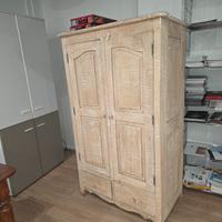 mobile in legno stile shabby  