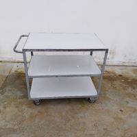 carrello per officina con ripiani