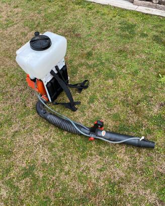 Atomizzatore/soffiatore a zaino Oleo-Mac MB 800