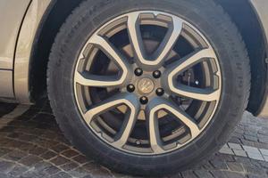 quattro cerchi  MASERATI LEVANTE