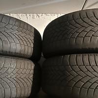Set completo gomme e cerchi
