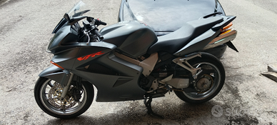 Honda vfr800 vt