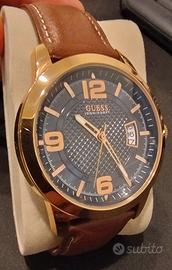 Orologio Guess District W0494G2