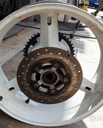Cerchio post. nudo SUZUKI GSX r 600/ 750 anno 2001