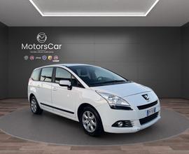 PEUGEOT 5008 1.6 HDi 112 CV Active 7 POSTI