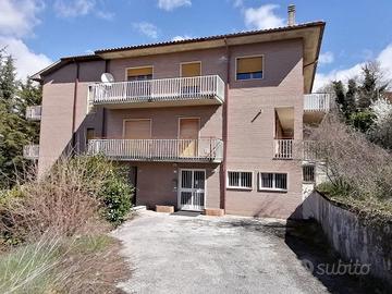 Appartamento L'Aquila [fs12VRG]