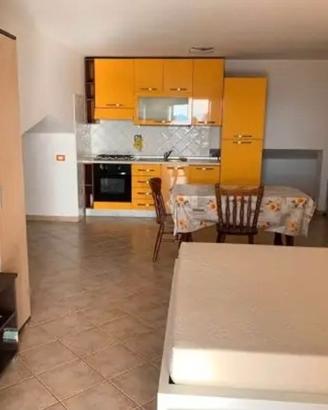 CASTELVERDE MONOLOCALE ARREDATO Con BALCONE