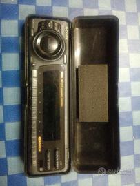 Autoradio stero Sony XR-C650 con frontalinoXR-C850