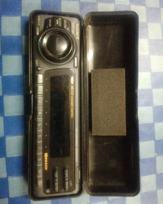 Autoradio stero Sony XR-C650 con frontalinoXR-C850