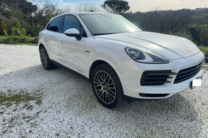 E-Hybrid Coupè Platinum Edition modello 2023