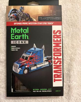 Optimus Prime Western Star 5700 Truck