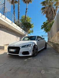Audi TT 2.0 Tfsi Quattro s-Tronic