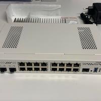 MikroTik CCR2004-16G-2S+PC