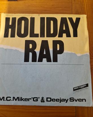 45 giri Holiday rap 