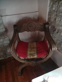 poltroncina di antiquariato