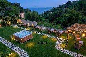 CASA SEMINDIPENDENTE A VIETRI SUL MARE