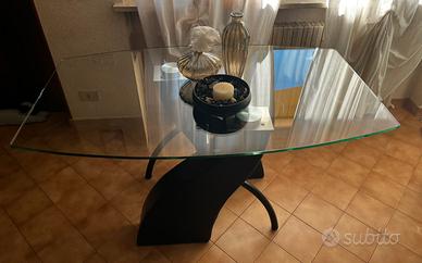 Tavolo Desing in cristallo