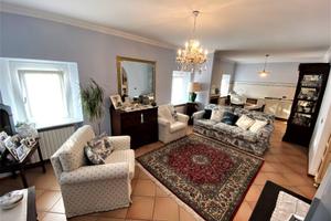 Casa Colonica con Terreno - Fermo