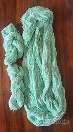 Cotone filato verde chiaro