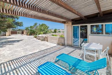 Monolocale azzurro 4 posti Favignana