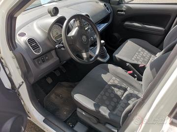 Suzuki Splash 2010