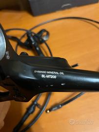 Freni idraulici Shimano BL-MT200