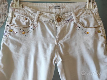 Jeans bianco a vita bassa