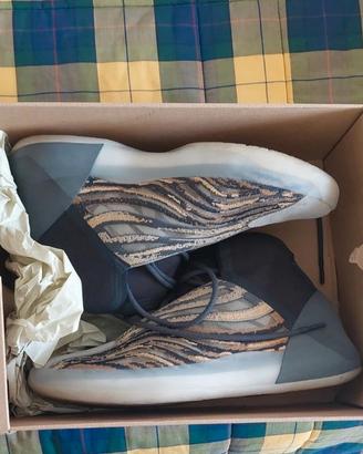 yeezy quantum amber tint