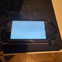 Sony psp 1000, caricabatterie e memory 4 gb