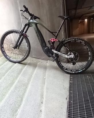 Ebike Fantic XFE 1 9 RACE
