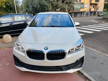 BMW 216i Active Tourer Sport - Bianco Perla 