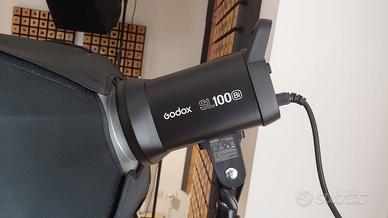 Coppia di Godox SL100Bi, lampada per riprese video