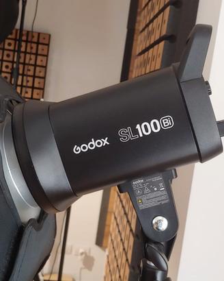 Coppia di Godox SL100Bi, lampada per riprese video