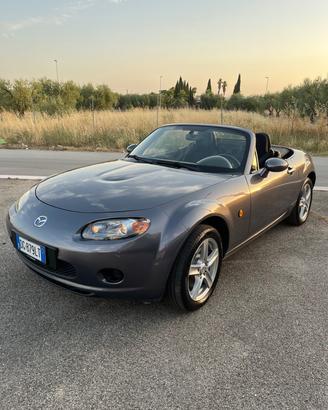 Mazda MX-5 Roadster 1.8L 16V Earth