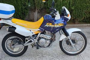 Honda NX 650 Dominator - 1998 uniproprietario