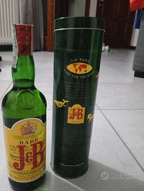 di J&B Rare Blended Scotch Whisky
