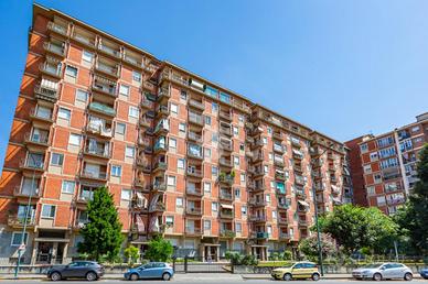 3 LOCALI A TORINO