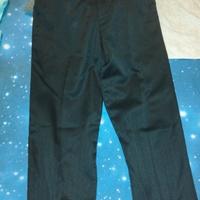 completo elegante uomo e cravatte 