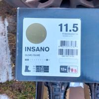 snowboard con attacchi soft, scarponi e casco... 