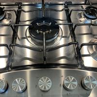 Piano cottura 5 fuochi Hotpoint Ariston
