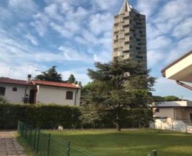 PIAZZA MAZZINI-3 camere, 2 bagni, spiaggia e 2park