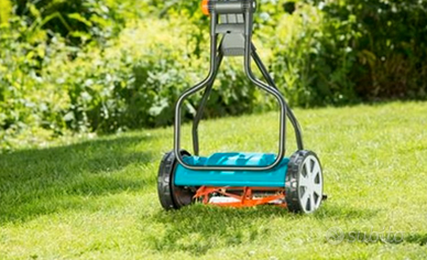 NUOVO CONFEZIONE ORIGINALE rasaerba manuale