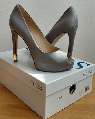 Décolleté marca Guess