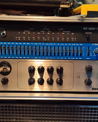 Amplificatore basso Markbass + equalizzatore + ac