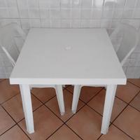 set tavolino due sedie giardino