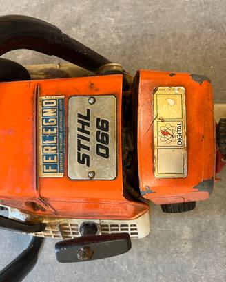 MOTOSEGA PROFESSIONALE STIHL 066