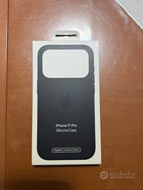 Cover Magsafe in Silicone 17 pro nera