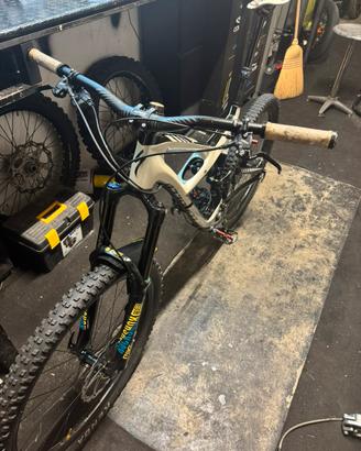 Specialized Carbon Expert 27.5
