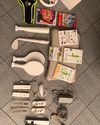 Wii con accessori e videogiochi